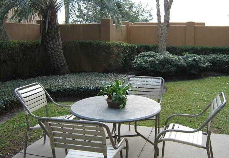 Courtyard Beaumont Hotel Exterior photo